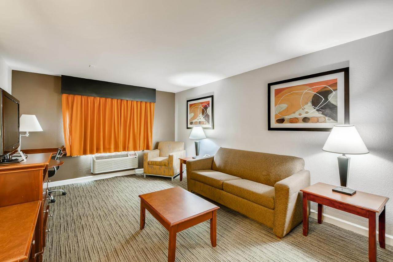 Orangewood Inn And Suites Midtown Austin Exterior photo